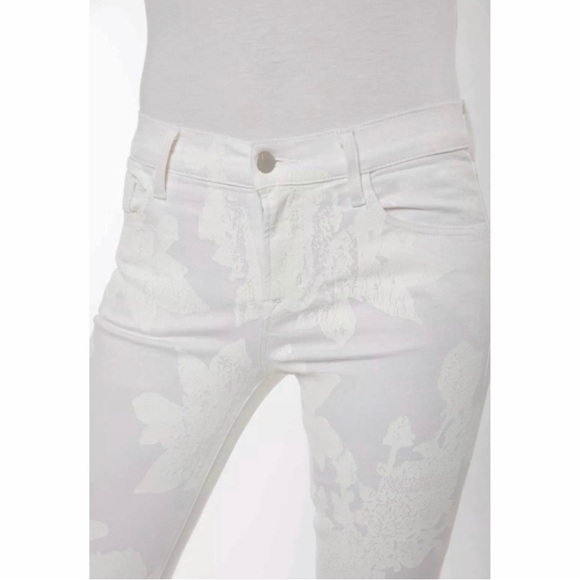 26 🔖 J BRAND Photo Ready Mid-Rise Crop Capri Jeans White Floral 8351563 $278 - Picture 3 of 12